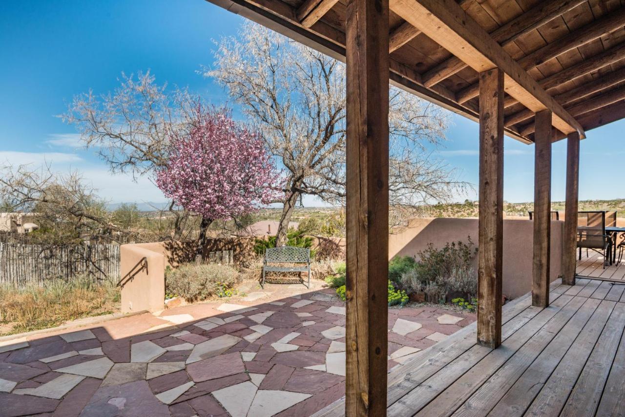 1130 Camino Delora Hummingbird * Santa Fe
