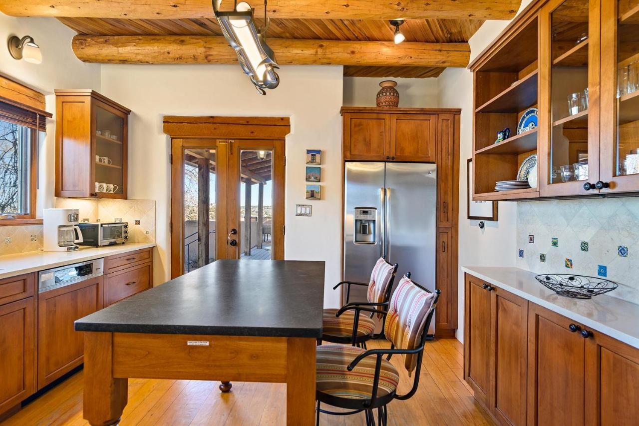 1130 Camino Delora Hummingbird Santa Fe
